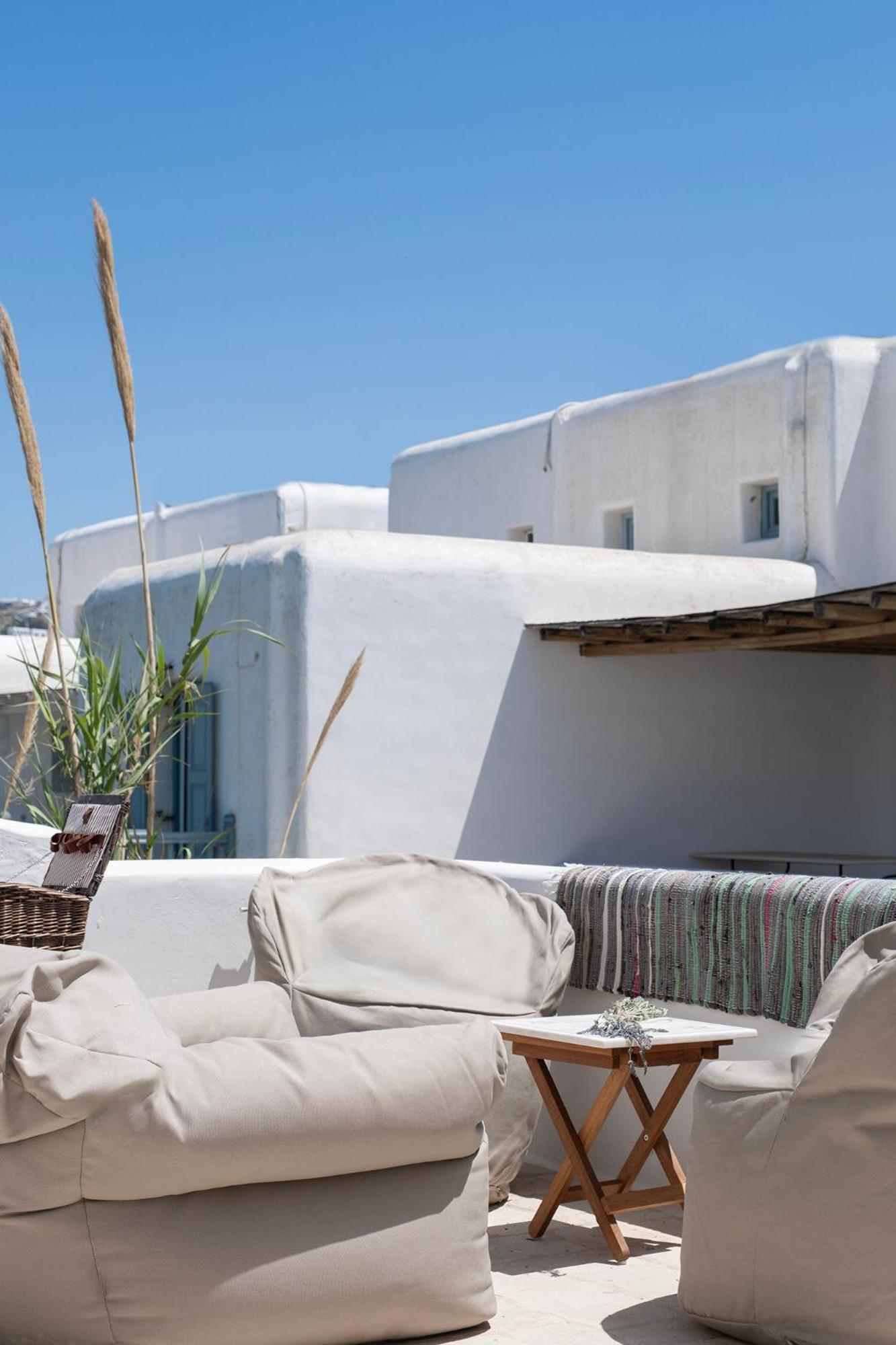 Mykonian Style W Shared Pool Houses & Nighttime Security Guard 오르노스 외부 사진